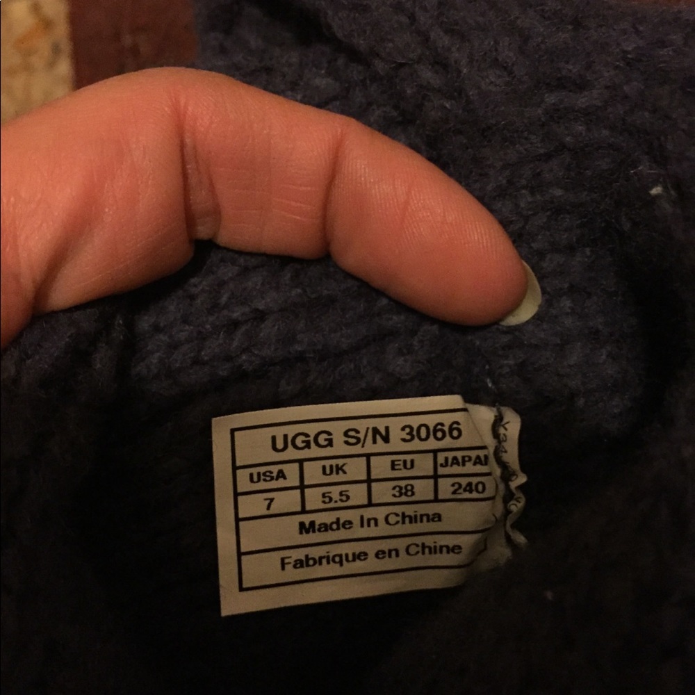 Uggs - Picture 3 of 3